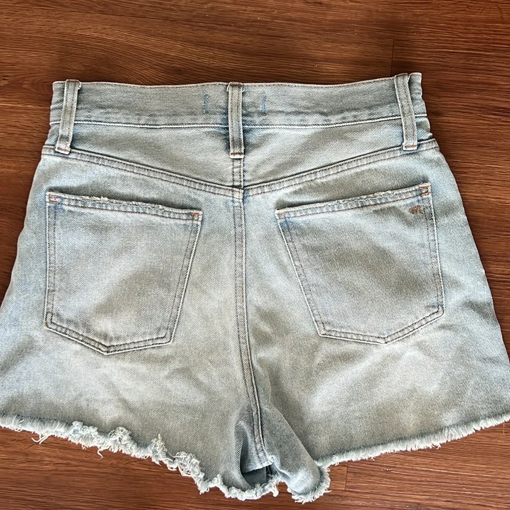 Madewell denim shorts size 25
